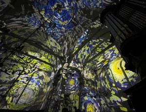 Vincent meets Rembrandt, projection mapping of the Starry Night 