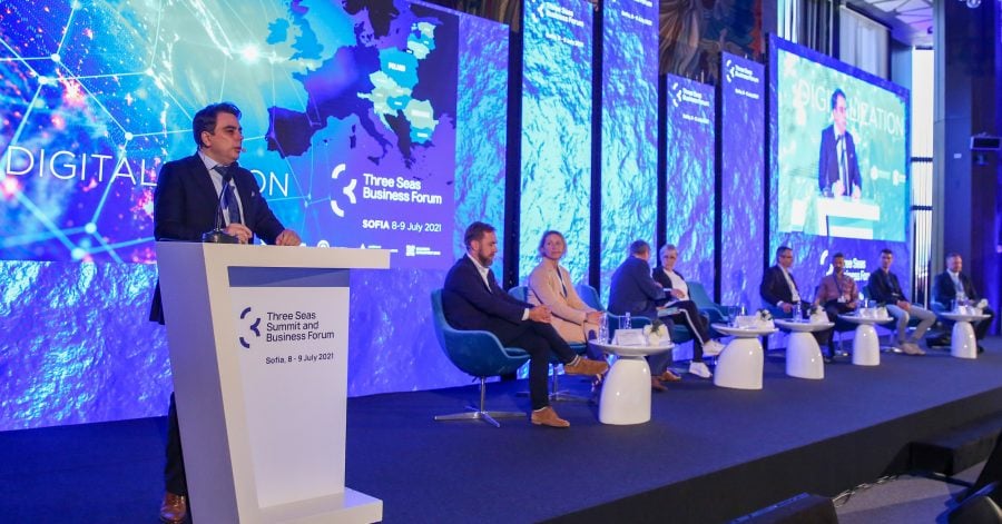 The panelists discussing digital transformation at the Three Seas Forum