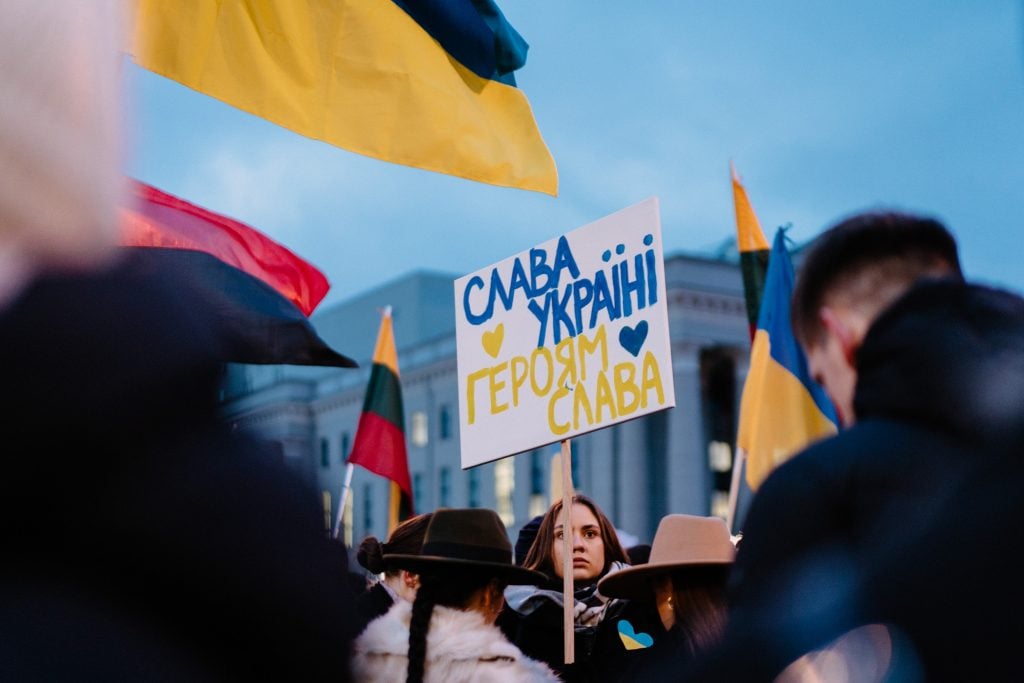 Protests against the war in Ukraine are also happening around the world, Unsplash