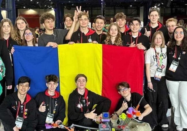 Romania's Auto Vortex won the first place for the second time in the USA International Robotics Championship.