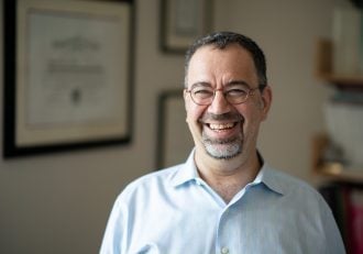 daron acemoglu picture