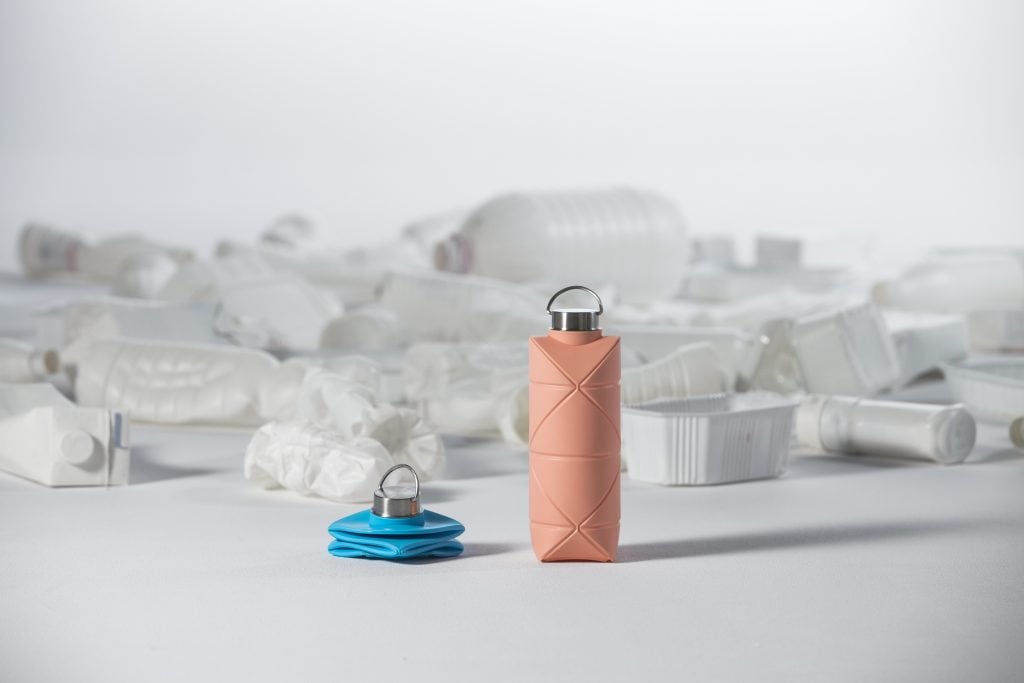 Plastic alternatives: DiFold Origami bottle