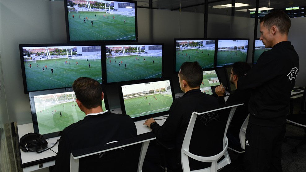 How data analytics is transforming football, TheRecursive.com