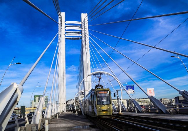 The Romanian startup scene is on the rise, with 2022 seeing a 12x increase in the volume of venture capital deals compared to 2017. That being said, the volume of the venture deals involving Romanian startups went from a modest €8.2M in 2017 to an impressive €101.7M in 2022, a “How to Web” Romanian Venture Report shows.
