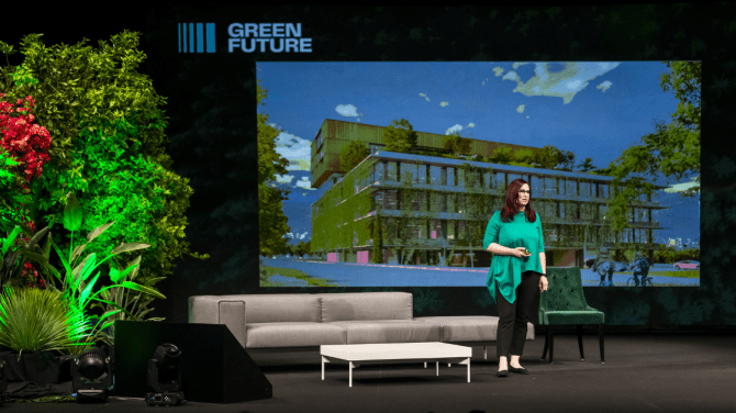 A female speaker at the Green Conference 2022