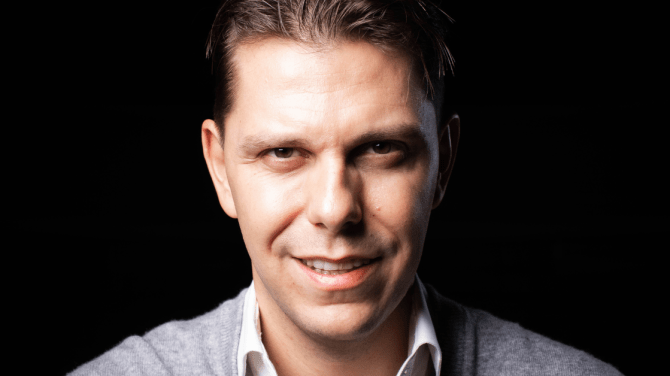 A portrait picture of Dimitar Enchev, PostScriptum Ventures on a black background