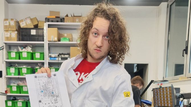 When 24-year-old Croatian entrepreneur Albert Gajsak and his edtech startup CircuiMess started to negotiate with US entertainment giant Warner Bros over a potential deal, the dream was so big, that at one point he just wanted to drop it all and give up.
