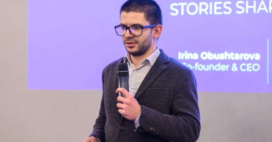 Etien Yovchev, co-founder of The Recursive, pitching during Demo Day